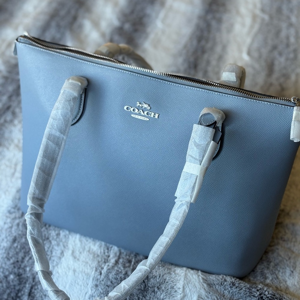 Coach Gray Tote Bag Structured Design